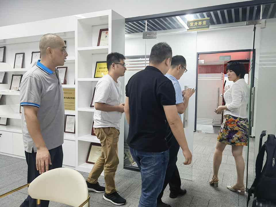 玩彩网欢迎添可智能看厂，为您带来环保包装解决方案(图2)